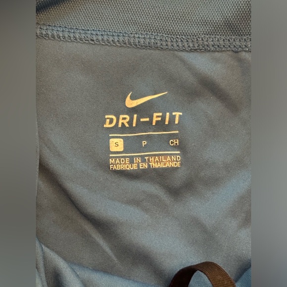 Nike shorts - Picture 4 of 4